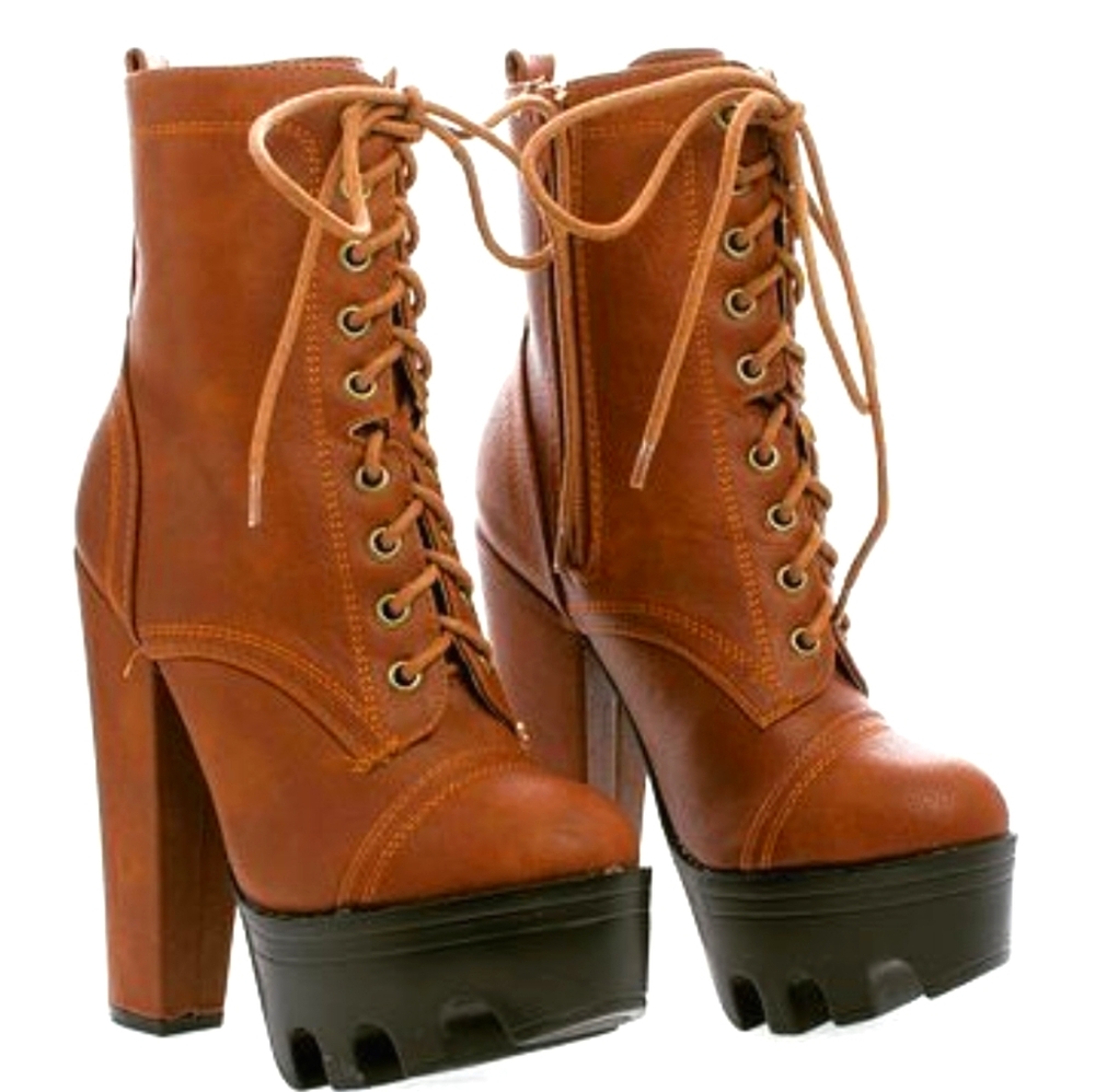 Wild Diva Vive Lug Boots